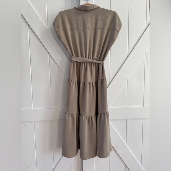 DKNY Tiered Button Down Belted Maxi Dress - Picture 5 of 6